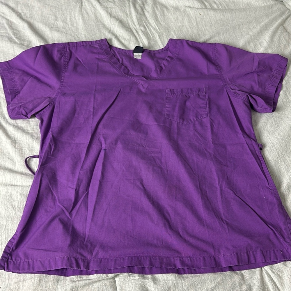 Nursing scrubs top Barco uniforms purple size XL